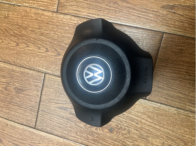 Подушка AIRBAG водительская 1T0880201L81U VAG