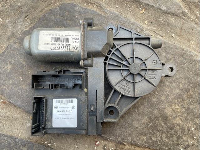 1T0959702A VAG купить в Полтава