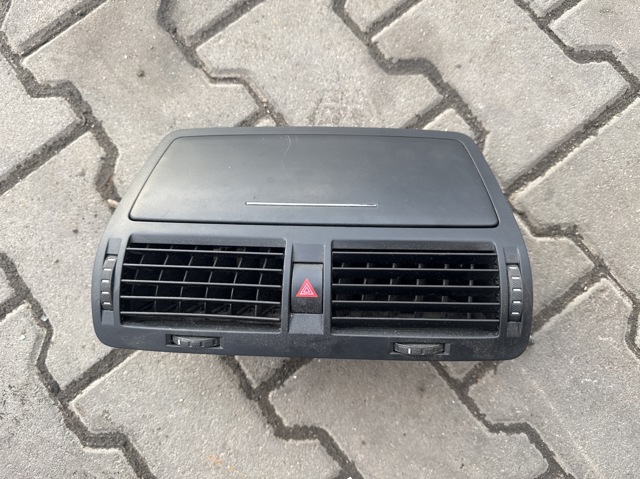 Распределитель воздуха под торпедо 1Z0820951 VAG
