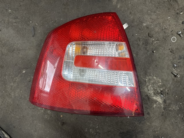Задняя левая фара 1Z5945095A VAG