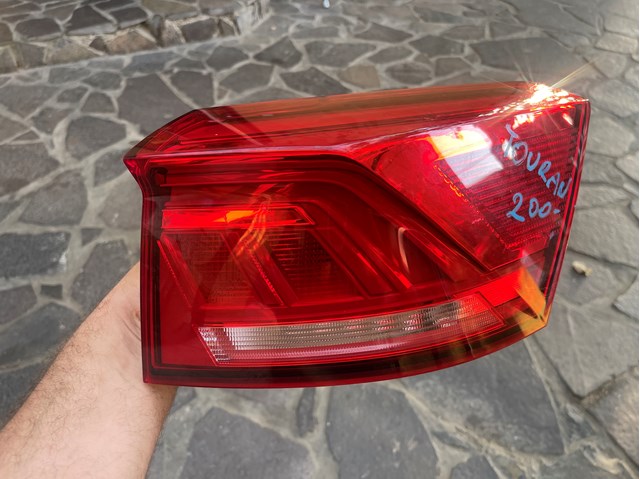 Задний правый внешний фонарь 2GA945096 VAG