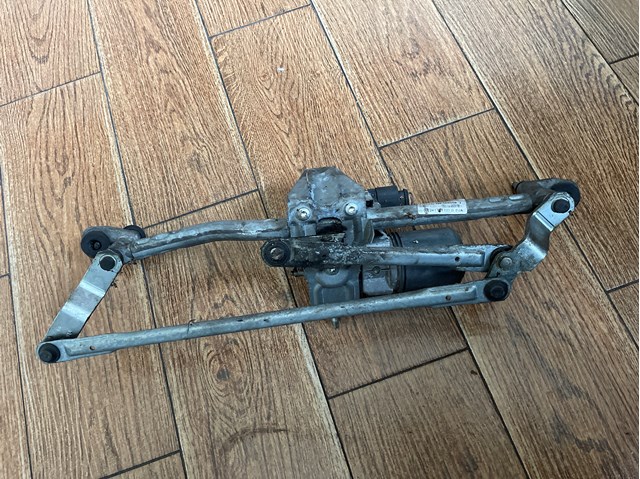 Трапеция щеток лобового стекла Volkswagen Touran II