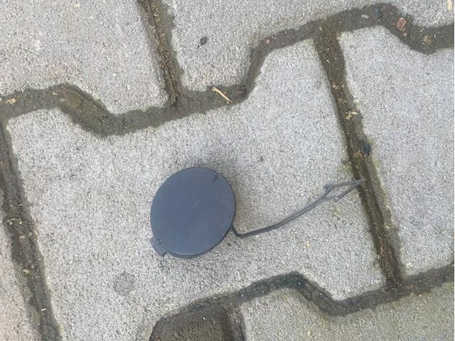 Заглушка бампера буксировочного крюка 2K5807241 VAG
