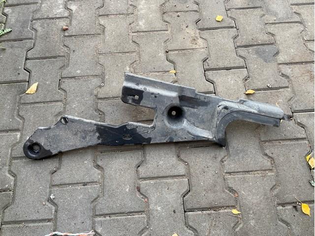 VAG 3AA825102 Защита днища правая в наличии Чернигов