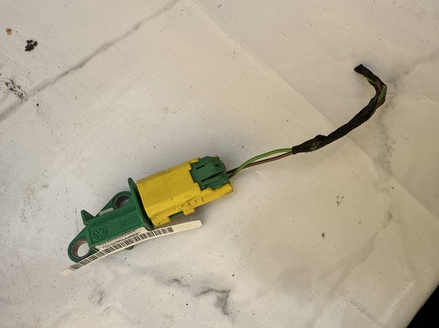 Датчик подушки безопасности 5M0909606 VAG