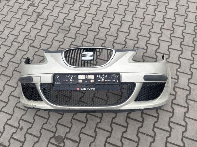 Бампер передний 5P0807231 VAG