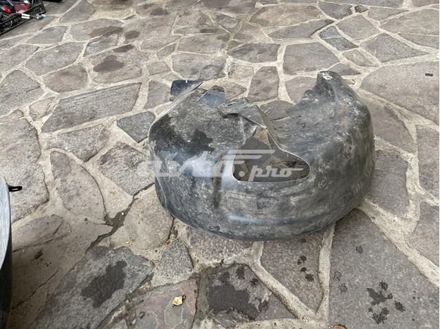 Подкрылок крыла заднего правый 5P0810970C VAG