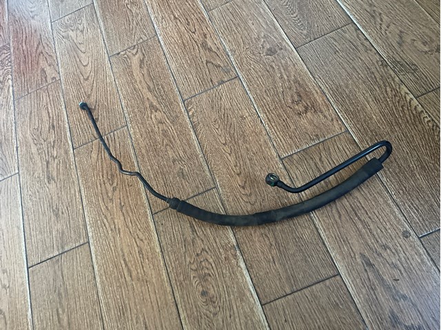 Патрубок высокого давления гидроусилителя Фольксваген Гольф V