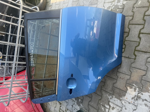 Дверь задняя в сборе 770043W000 HYUNDAI