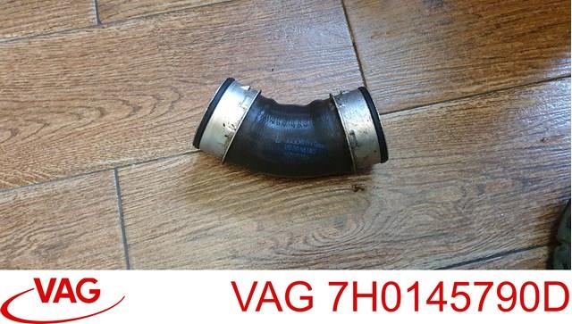 Шланг/патрубок интеркуллера 7H0145790D VAG