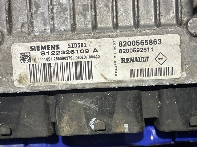 Модуль управления двигателем 8200565863 RENAULT