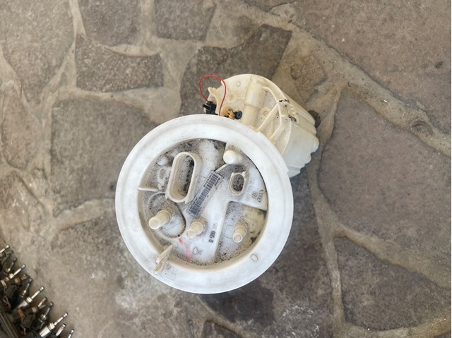 Насос погружной в баке 8K0919050H VAG