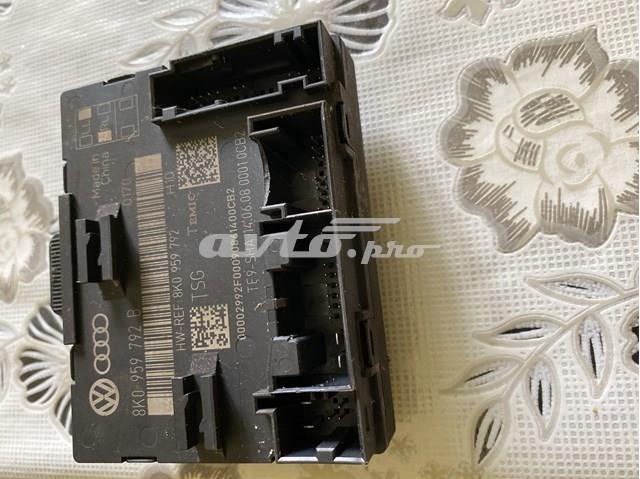 Блок комфорта передней двери 8K0959792B VAG