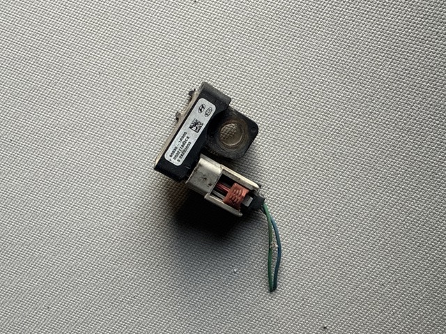 Датчик Эйрбэг передний 959301R000 HYUNDAI