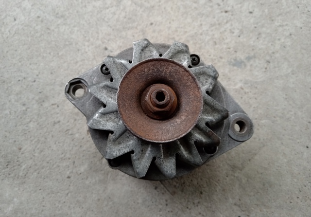 Генератор автомобиля Iveco Daily I-II