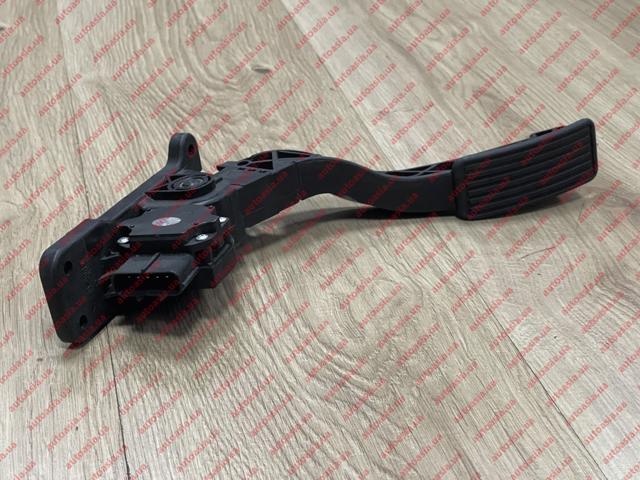 Педали газа T111108010CA CHERY