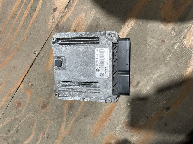Мозги двигателя 03L906012DE VAG