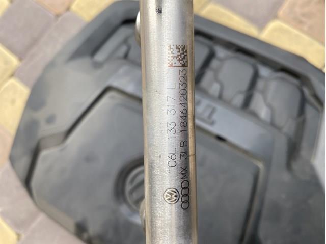 Распределитель топлива (рампа) 06L133317L VAG