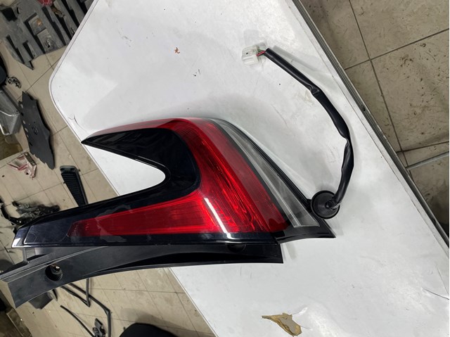 Задний правый стоп 265505SA0A NISSAN
