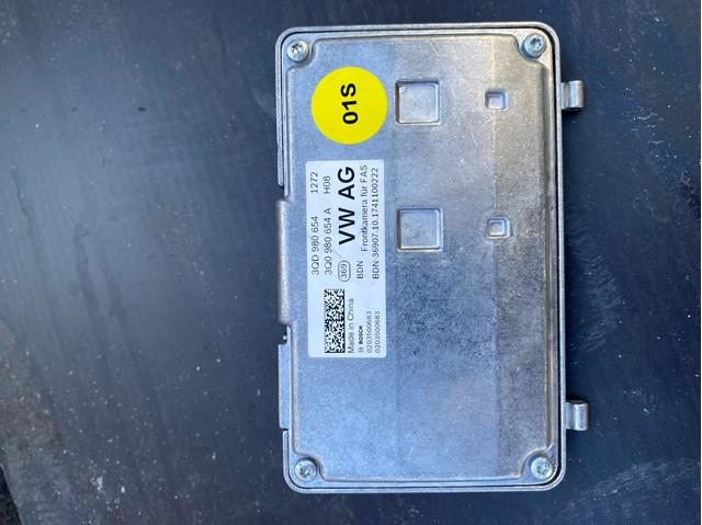 Камера системы обеспечения видимости 3QD980654 VAG