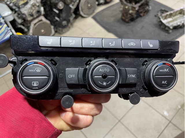 Блок управления режимов отопления 561907044BH VAG
