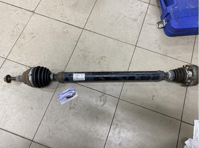 Полуось передняя, правая 5C0407272BA VAG
