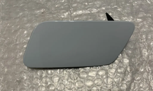 Накладка форсунки омывателя передней фары 8V5955275 VAG