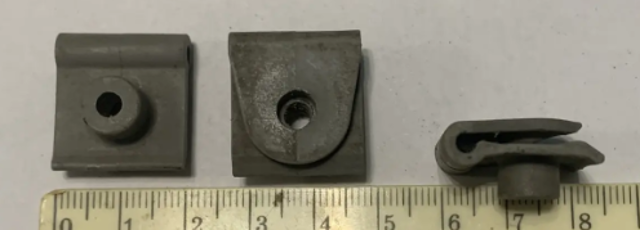 Закладная гайка под саморез B45556135 MAZDA