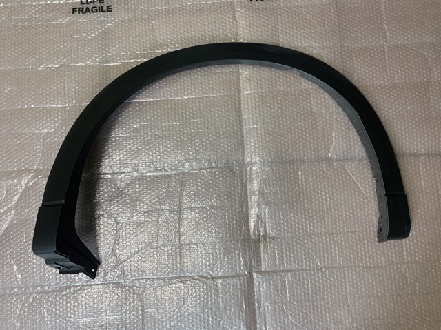 Молдинг задней арки крыла, левый KB7W51W60F8N MAZDA