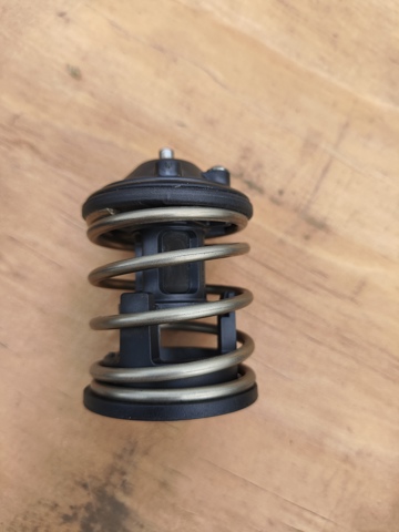 11517805192 BMW Термостат купить в Павлоград