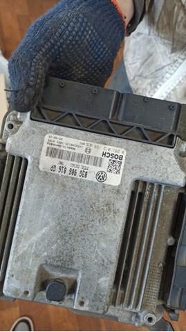 Электронный блок управления двигателем 03G906016GP VAG