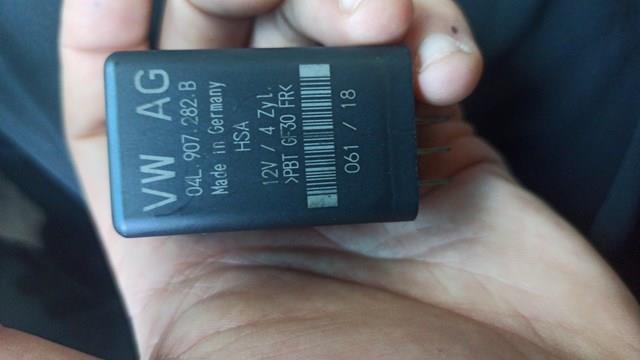 Реле свечей накаливания 04L907282B VAG