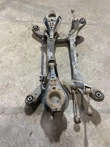 Рычаг задней подвески поперечный 4873048170 TOYOTA