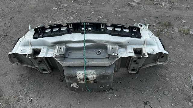 Задняя панель багажника 95B813311YGRV PORSCHE