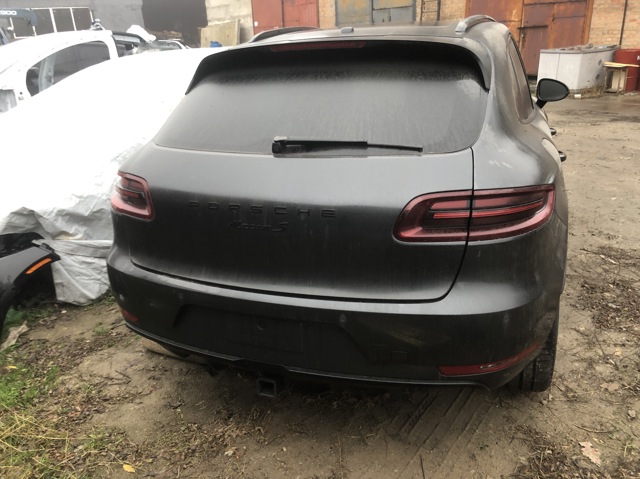 Дверь 5 95B827025YGRV PORSCHE