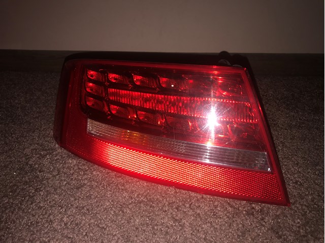 VAG 8T8945095D Фонарь задний левый внешний в наличии Винница