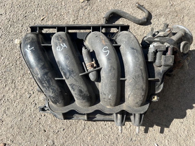 Впускной коллектор 17100R40A00 HONDA