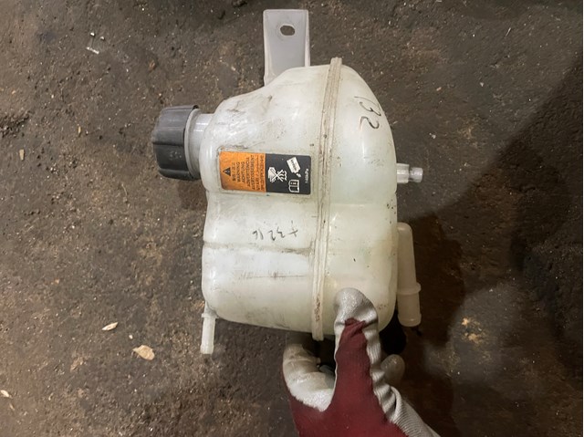 RENAULT 217114EA0A Бачок системы охлаждения в наличии Кривой Рог