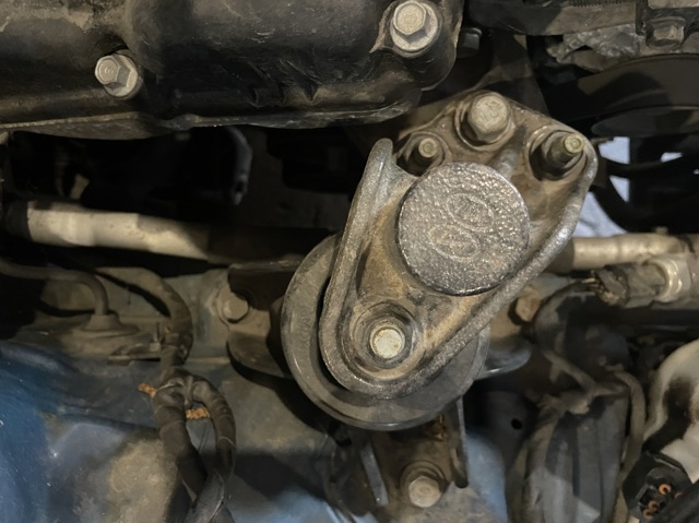 218103X000 HYUNDAI Подушка (опора) двигателя правая купить в Полтава