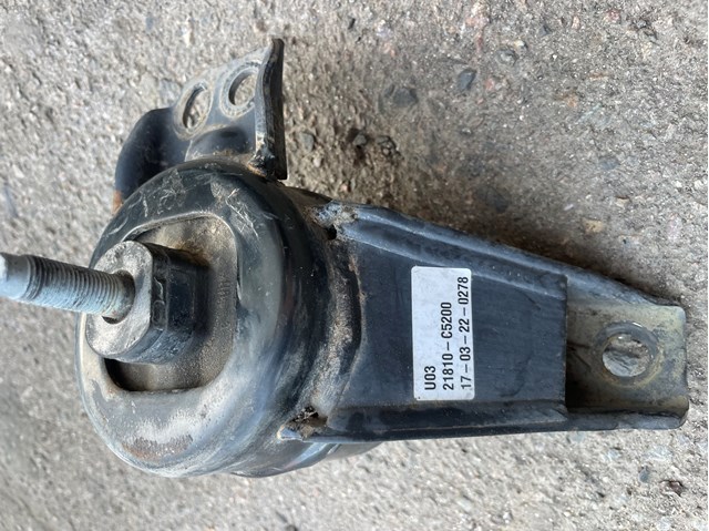 21810C5200 Правая подушка двигателя купить Винница