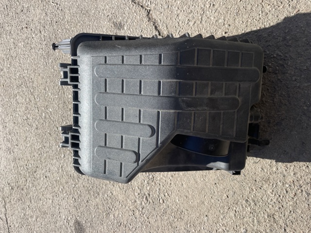 Корпус воздушного фильтра в сборе 28110B8100 HYUNDAI