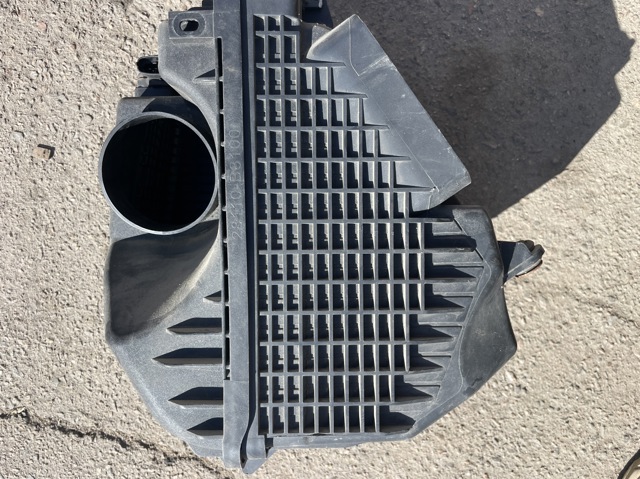 HYUNDAI 28110B8100 Корпус воздушного фильтра в наличии Днепр