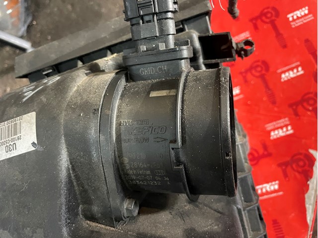 281642F610 HYUNDAI Датчик потока (расхода) воздуха, расходомер M.A.F. - (Mass Airflow) купить в Житомир