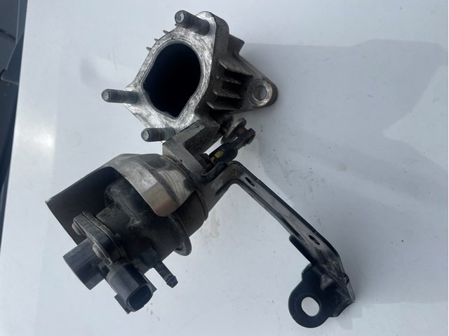 HYUNDAI 284102F700 Клапан ЕГР в наличии Одесса