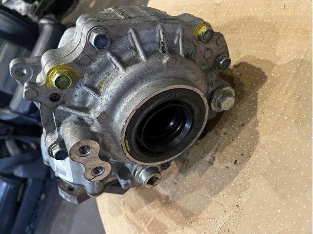 Раздатка (коробка раздаточная) 331004BA0D NISSAN