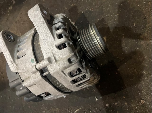 Генератор автомобильный 373002G855 HYUNDAI