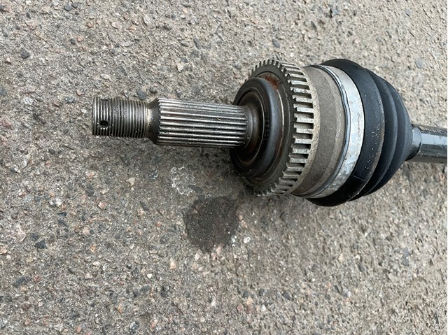 Привод правый 495014R250 HYUNDAI