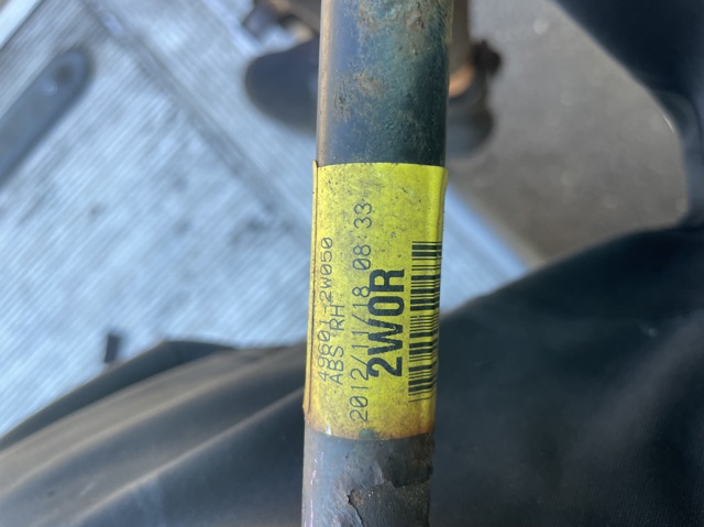 HYUNDAI 496012W050 Полуось задняя правая в наличии Львов