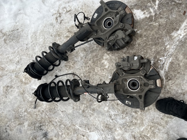54650S1500 Амортизатор передний левый купить Ужгород