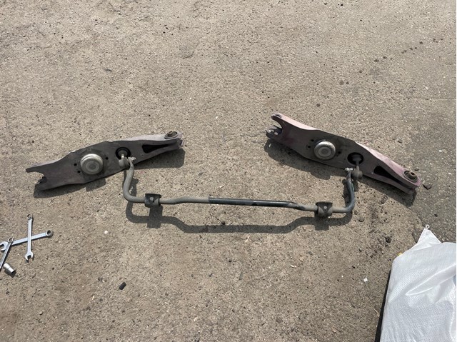HYUNDAI 555102W010 в наличии Чернигов